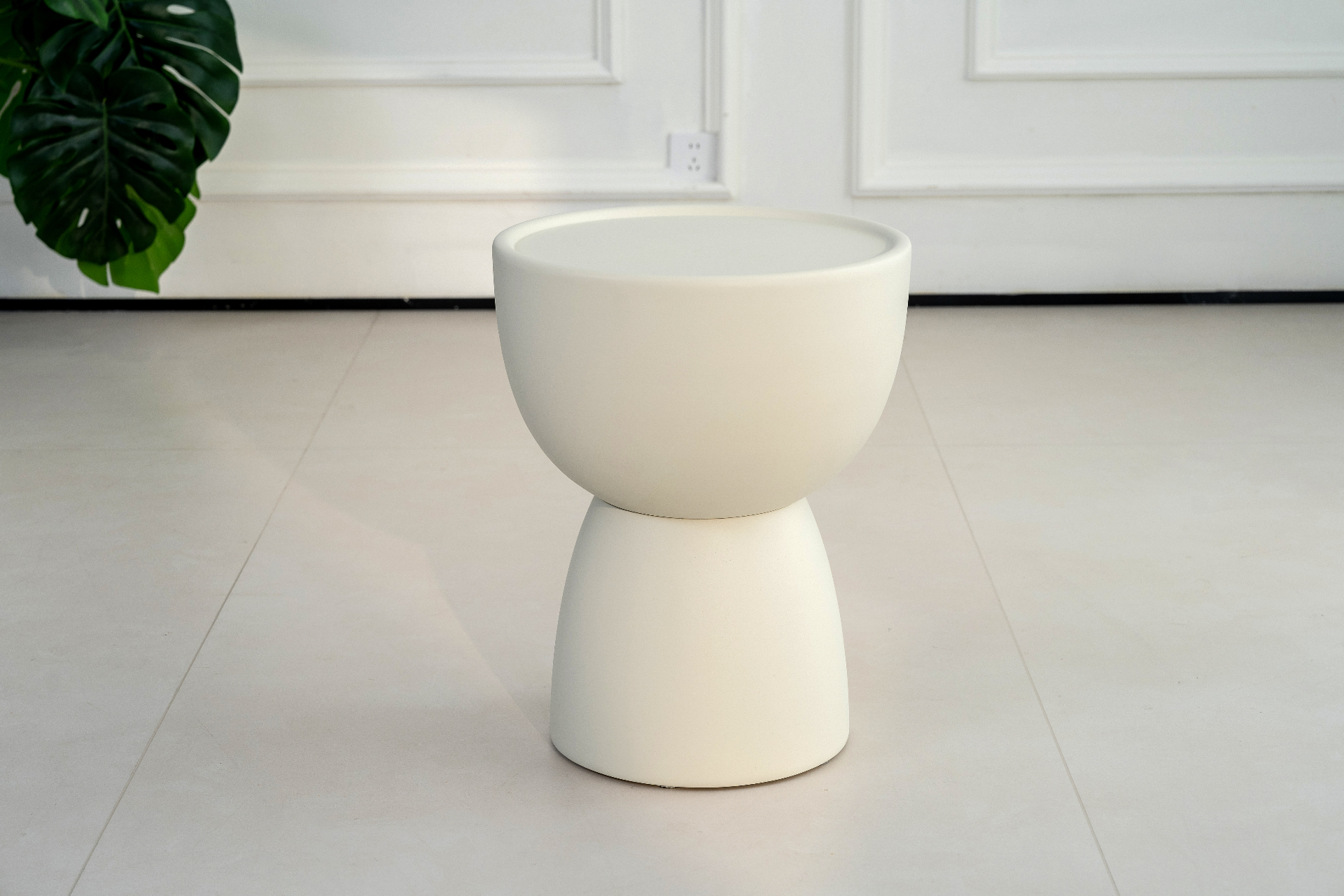 Hourglass side stool view 2