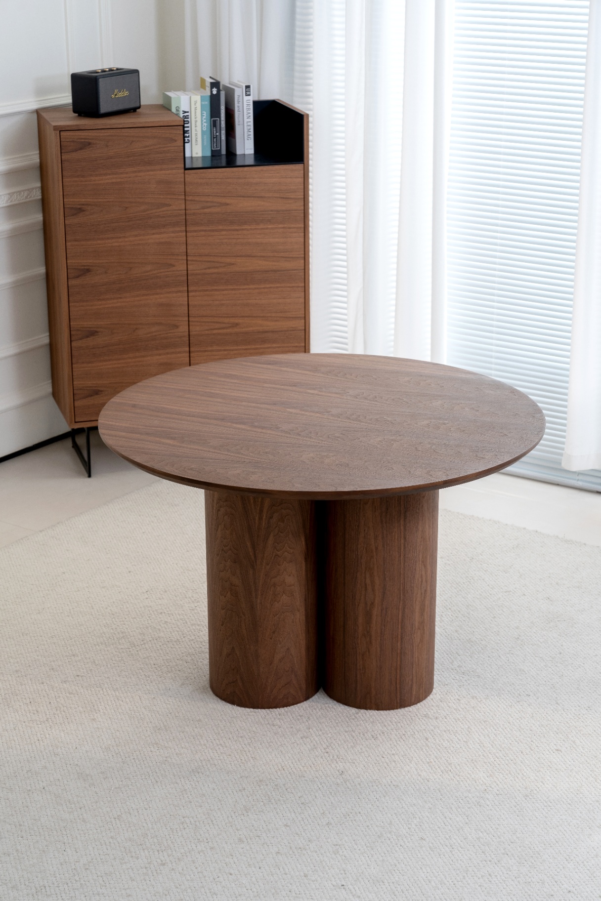 Cluster pedestal table view 3