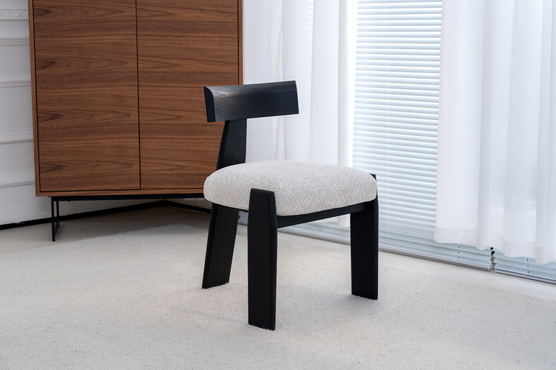 Sculpted T-back chair view 3