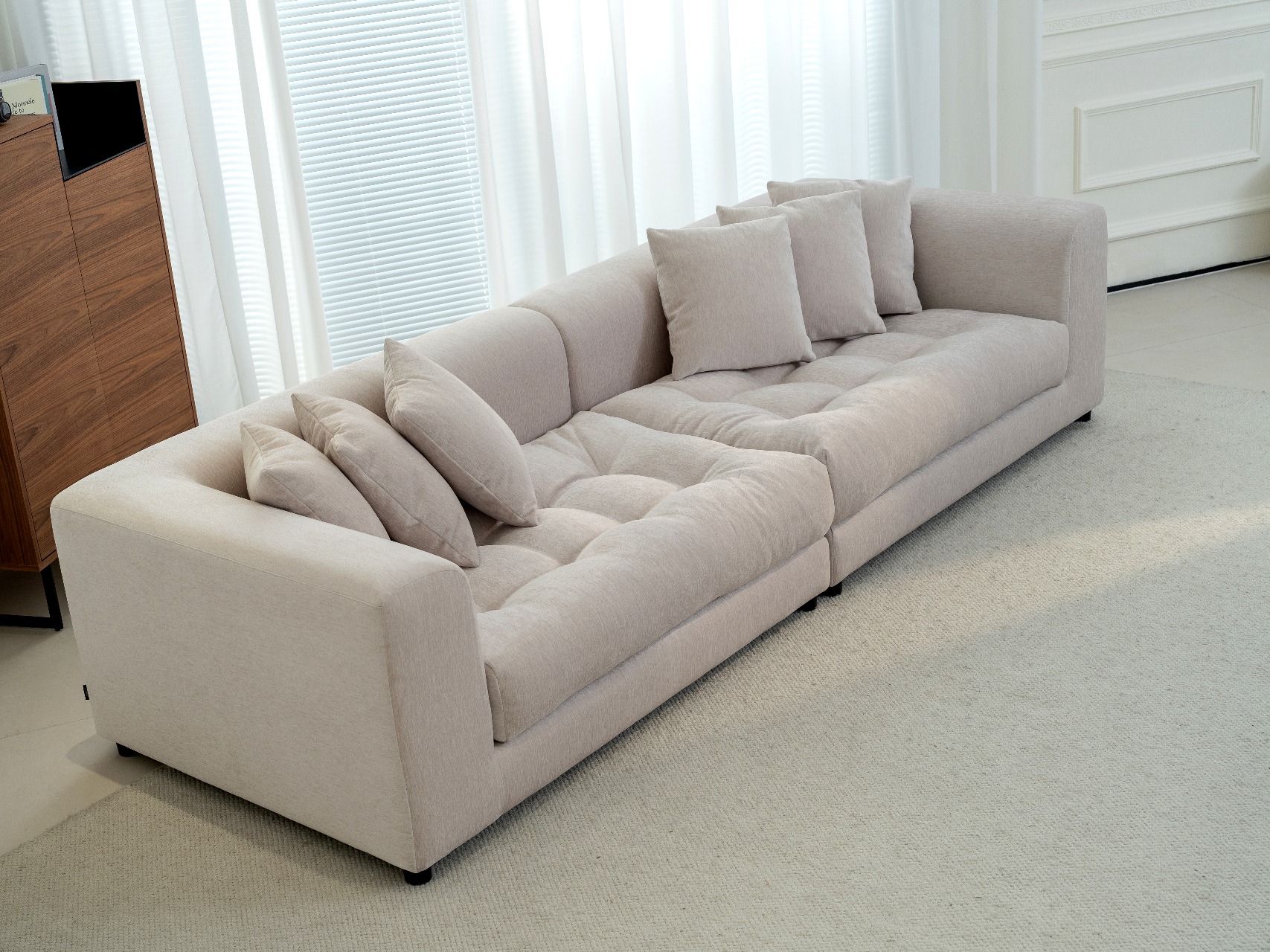 Plume lounge sofa view 2