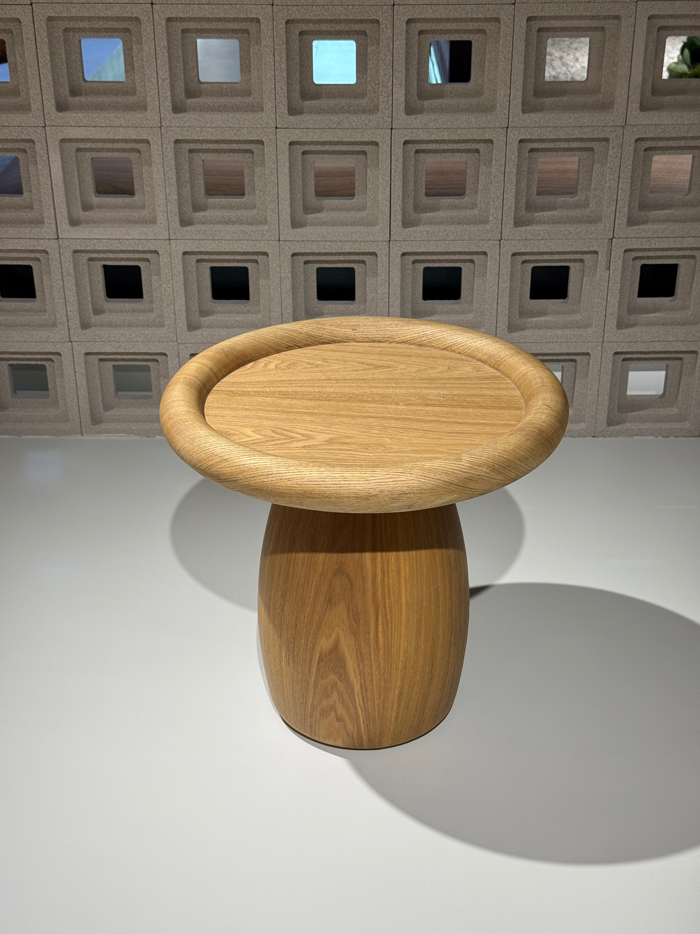 Rounded side table — oak